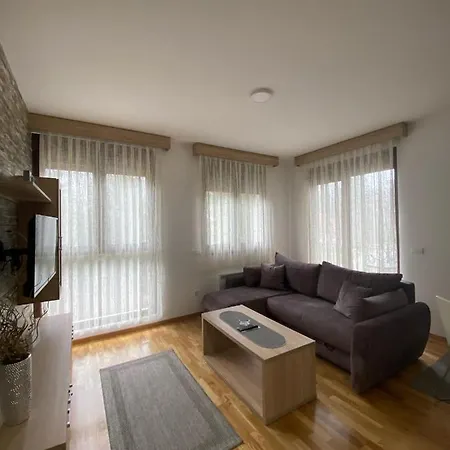 Alexandro Apartment