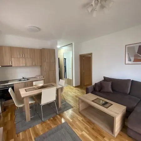 Alexandro Apartment