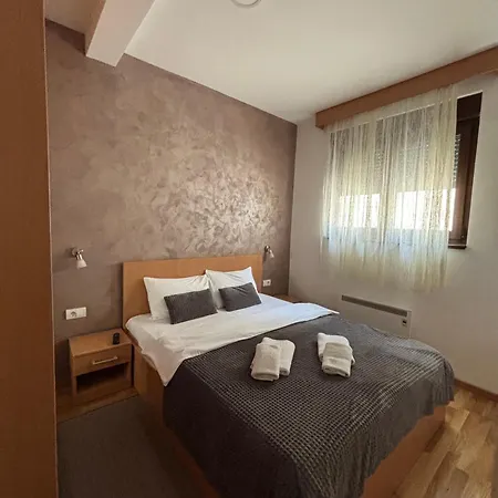 Alexandro Apartment